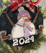 Setting Snowman Ornament    