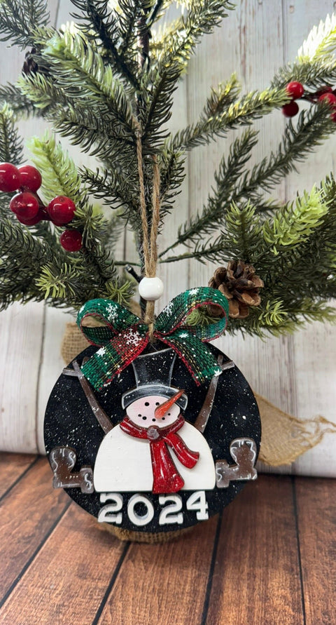 Setting Snowman Ornament    