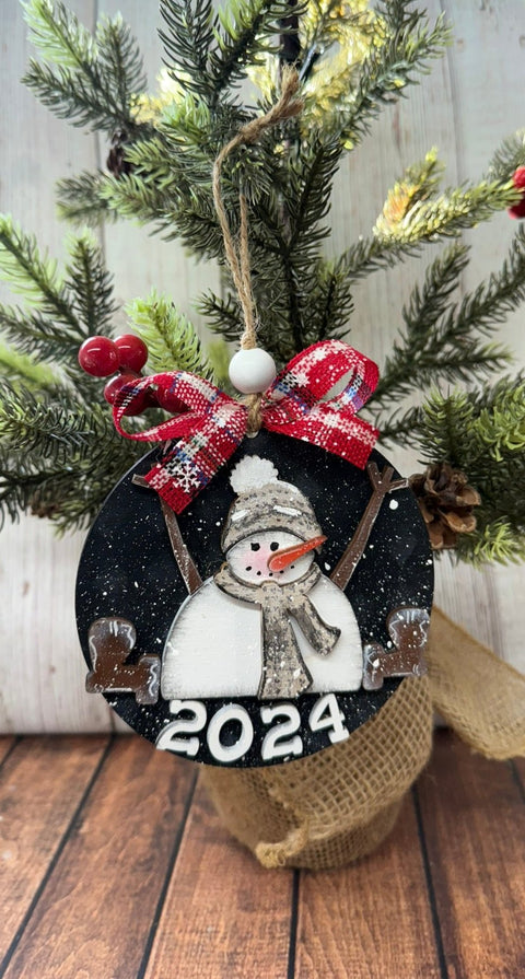 Setting Snowman Ornament    