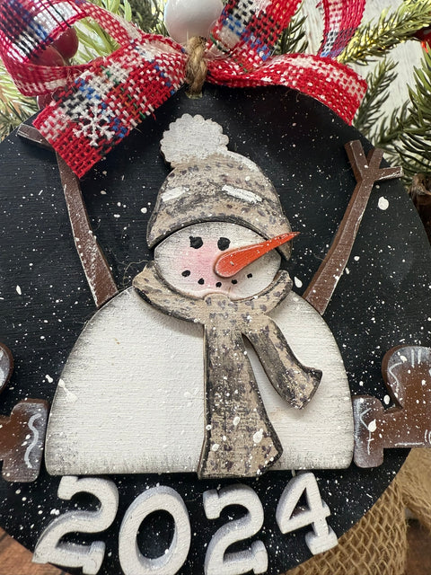 Setting Snowman Ornament    