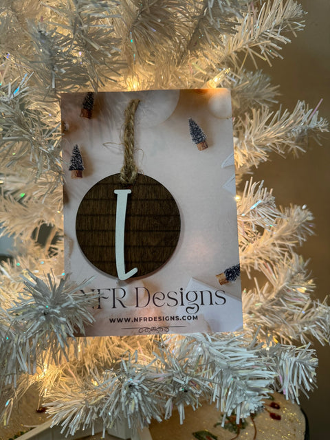 Shiplap Initial Christmas Ornament - Regular Font Christmas Ornament L White letter/Dark backing 