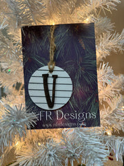 Shiplap Initial Christmas Ornament - Regular Font Christmas Ornament V Dark letter/White backing 