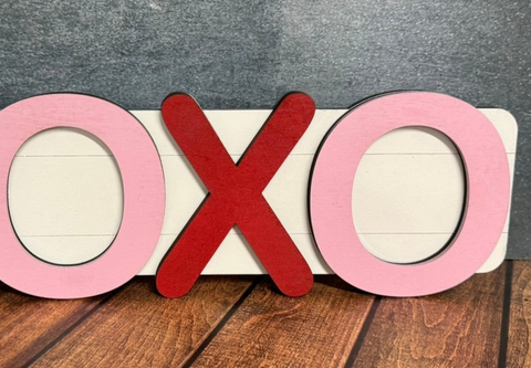 XOXO Sign Valentine Shelf Sitter