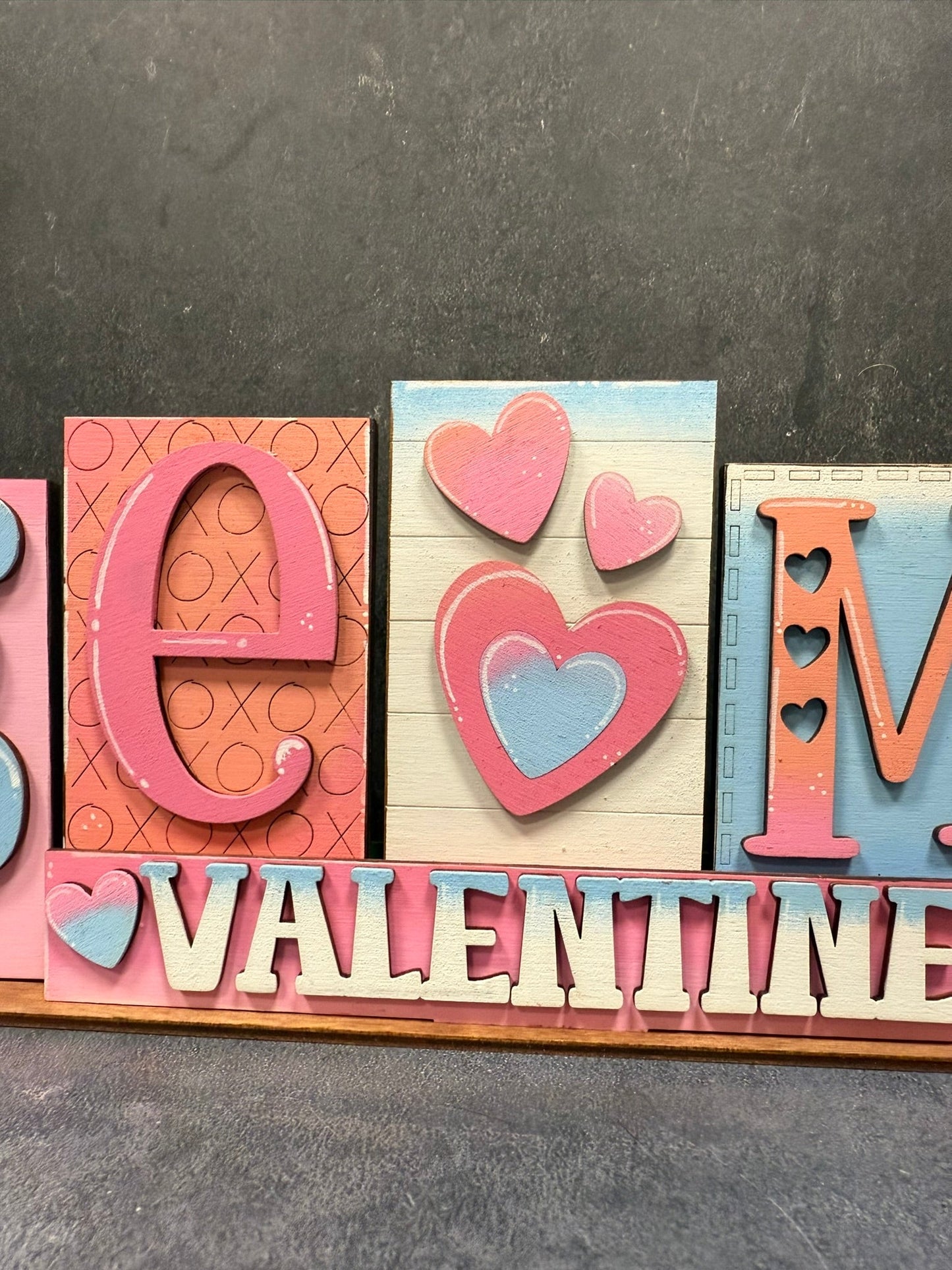 Be My / Lucky Sign Table decor