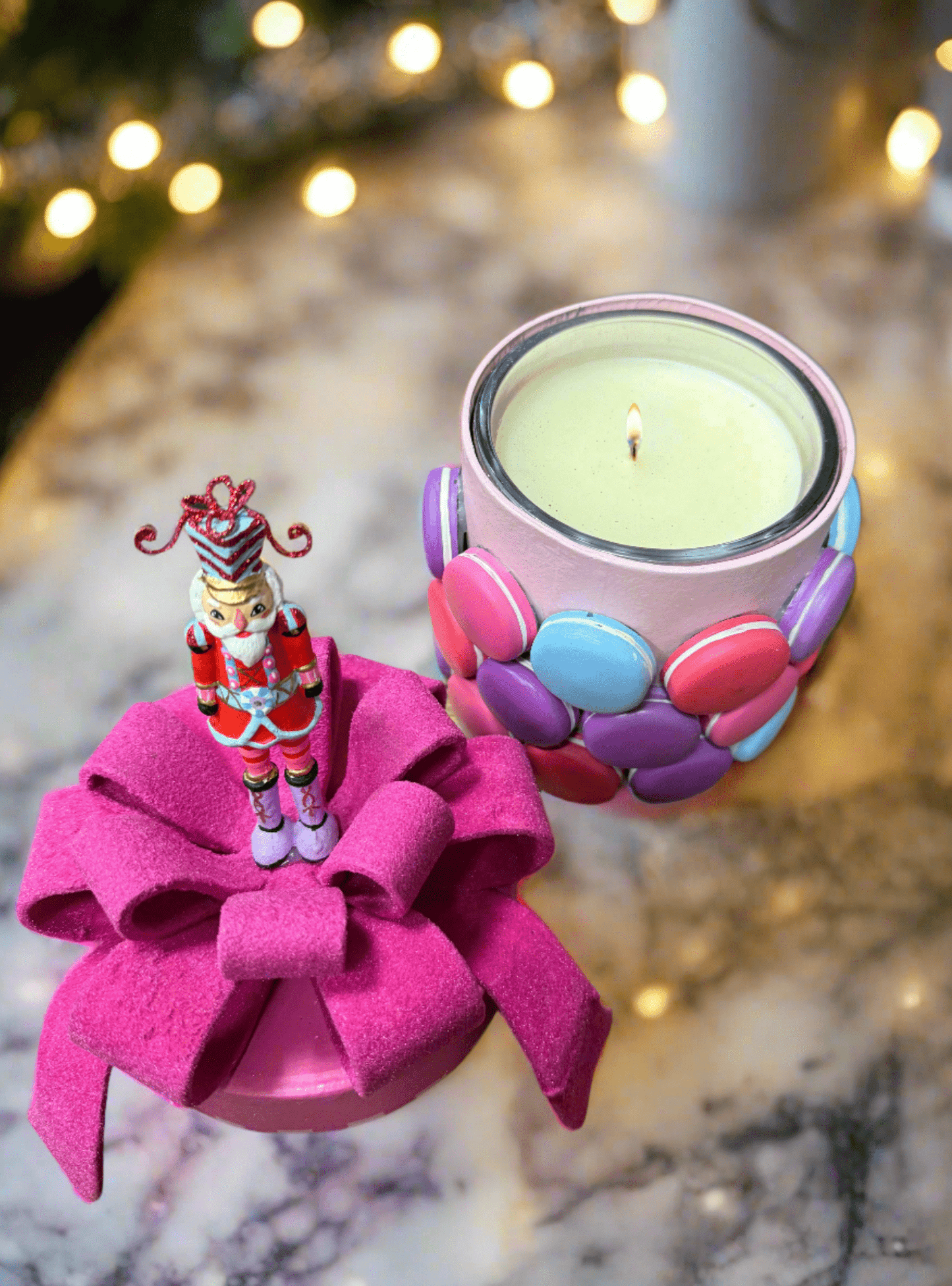 Berries And Balsam 14 OZ Gift Box Candle - Nifty Decor & More