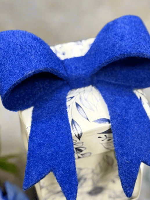 Blue Hydrangea Luxury Bow Candle, 8oz or 14oz - Nifty Decor & More