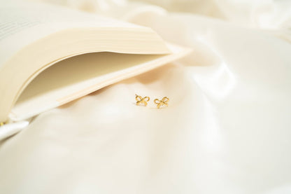 Bow Stud Earrings 18K Gold PVD, Stylish Girly Accessory for Everyday Wear, Mother’s Day Gift Idea for Women