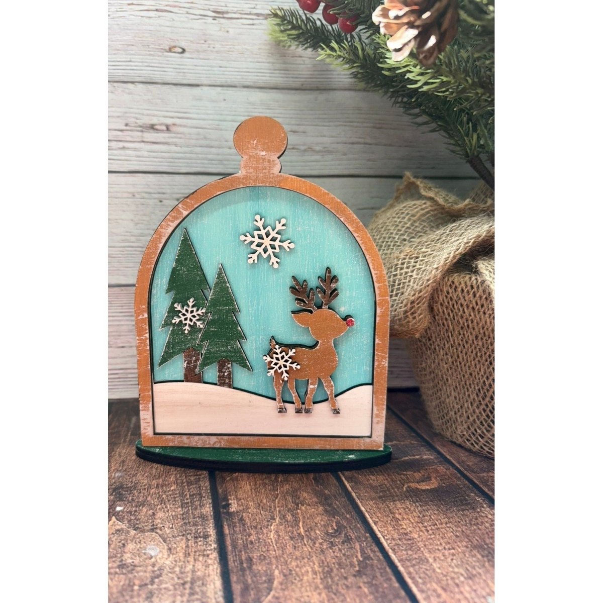 Christmas Eve Décor - 4 PC Set - Nifty Decor & More