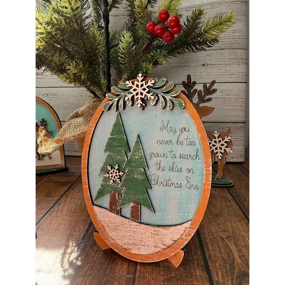 Christmas Eve Décor - 4 PC Set - Nifty Decor & More