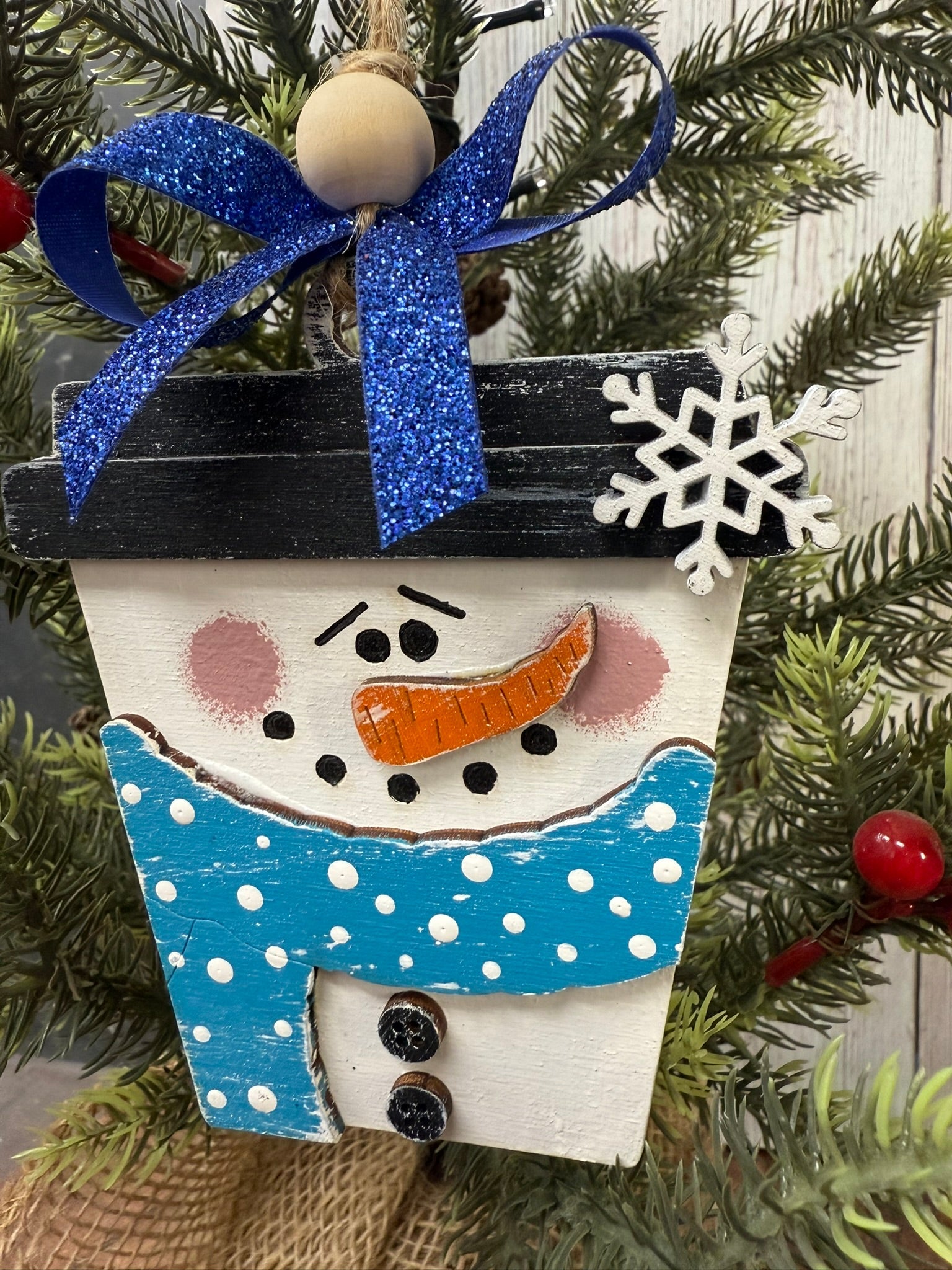 Christmas Latte Ornaments - Nifty Decor & More