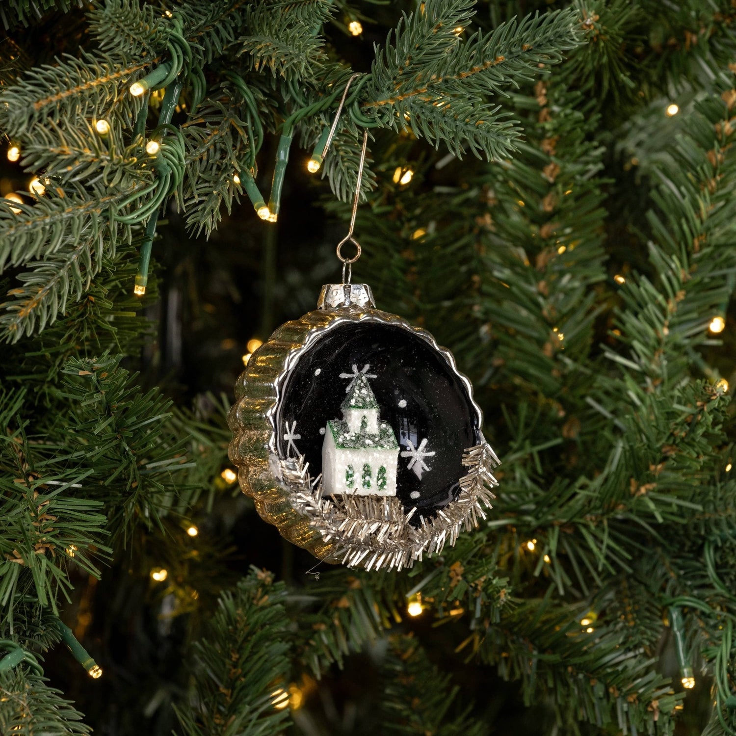 CHURCH SCENE ORNAMENT - Nifty Decor & More