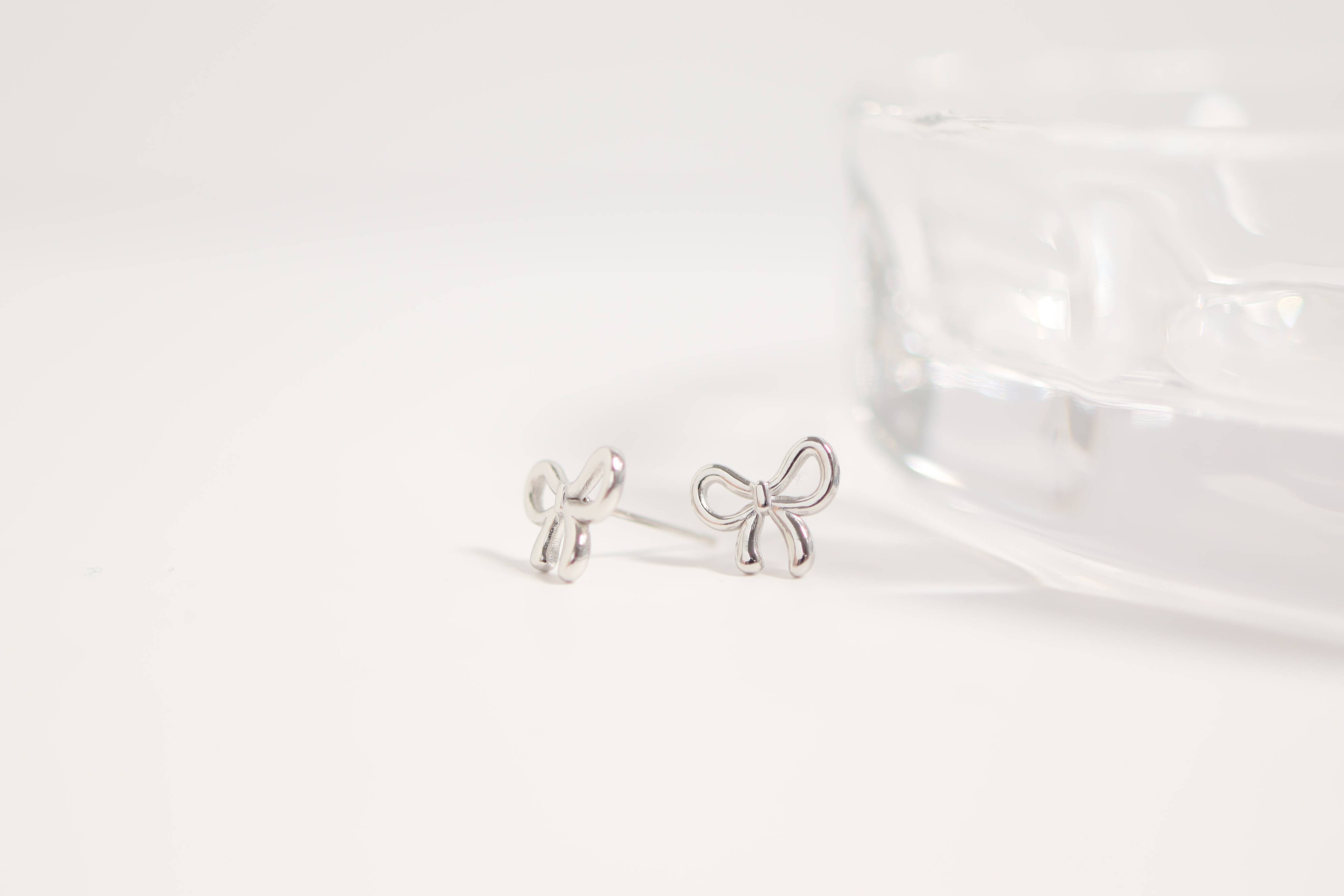 Bow Stud Earrings 18K Gold PVD, Stylish Girly Accessory for Everyday Wear, Mother’s Day Gift Idea for Women