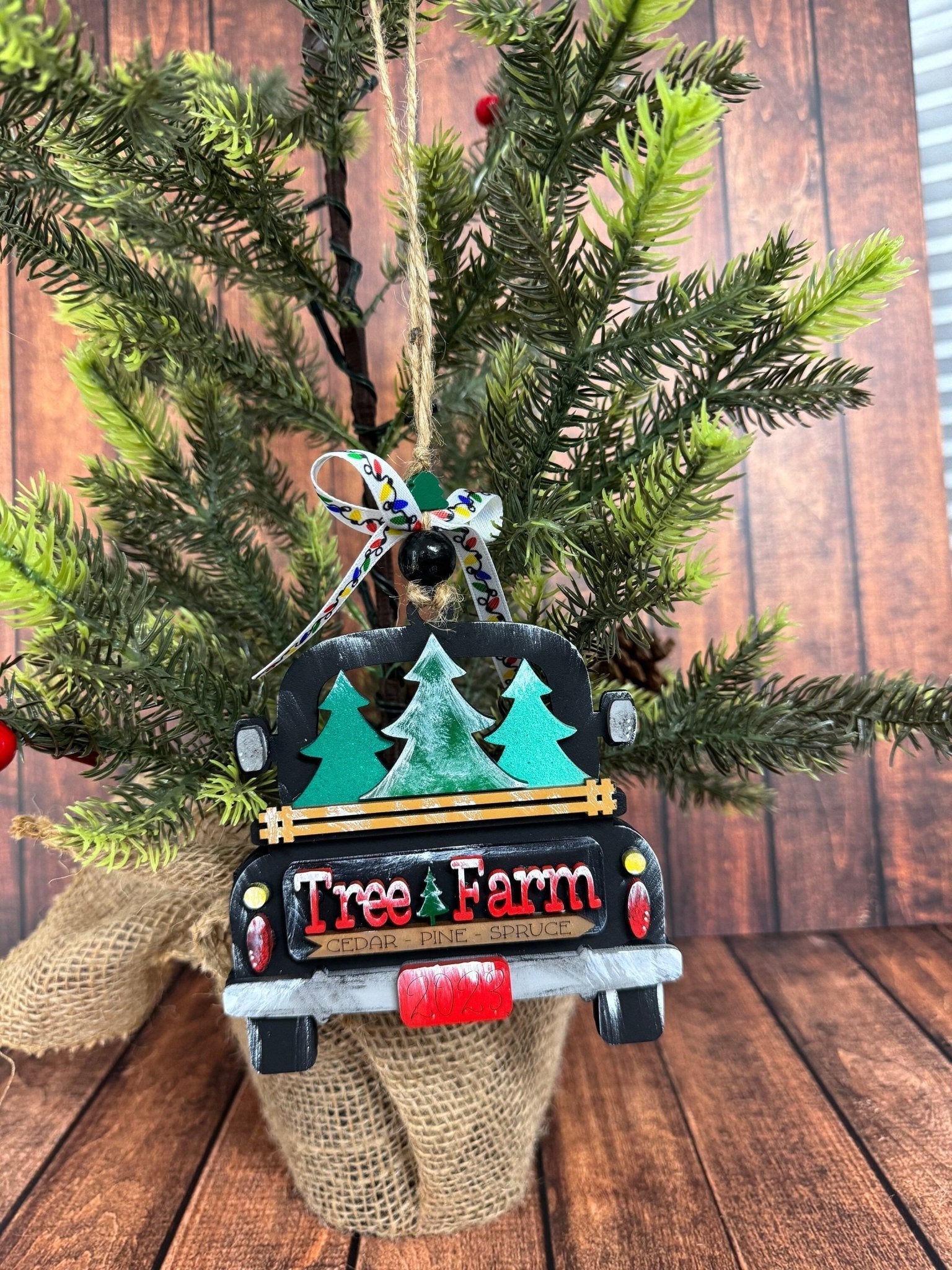 Farmhouse Christmas Truck Ornaments - Nifty Decor & More