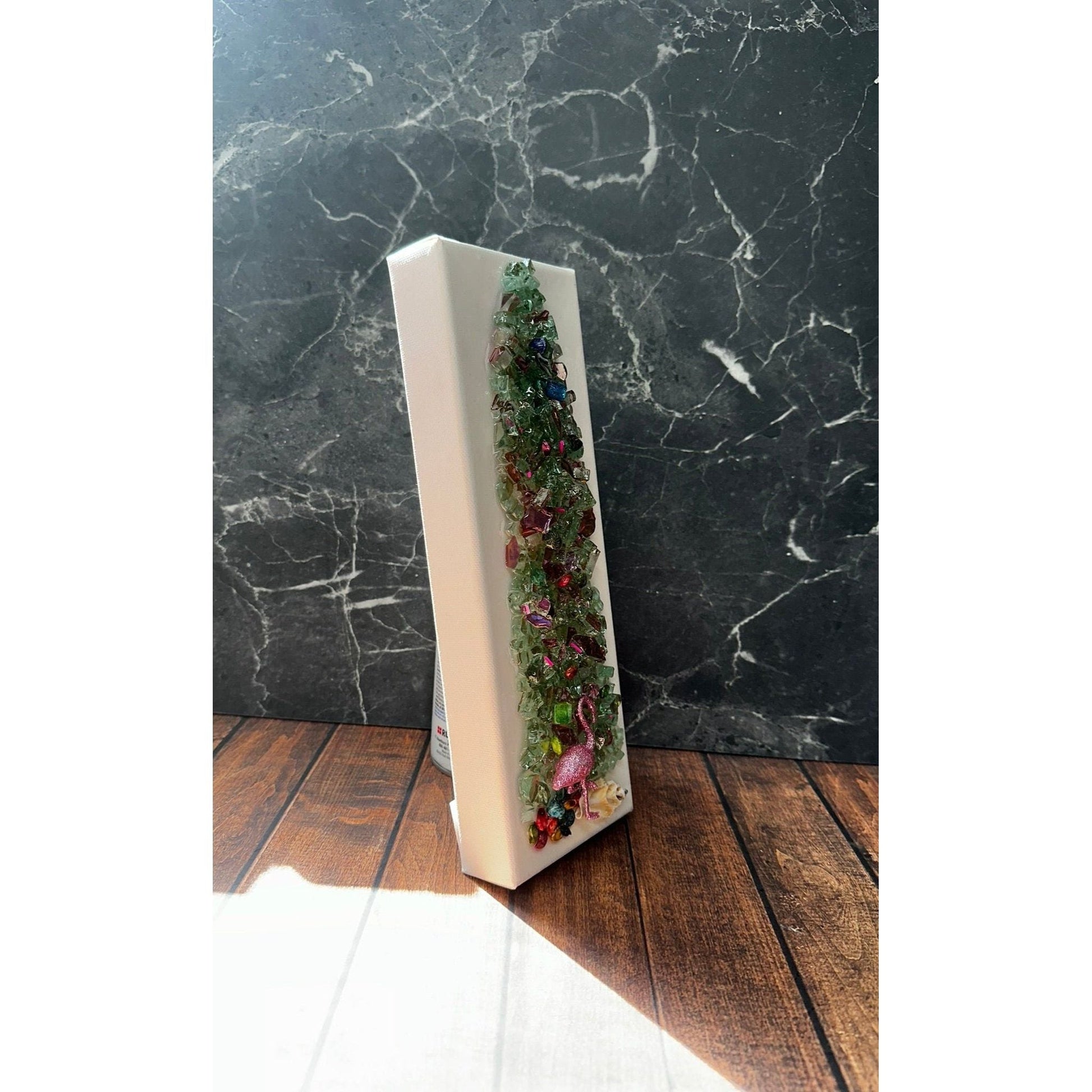 Flamingo Christmas Tree Resin Frame - Nifty Decor & More