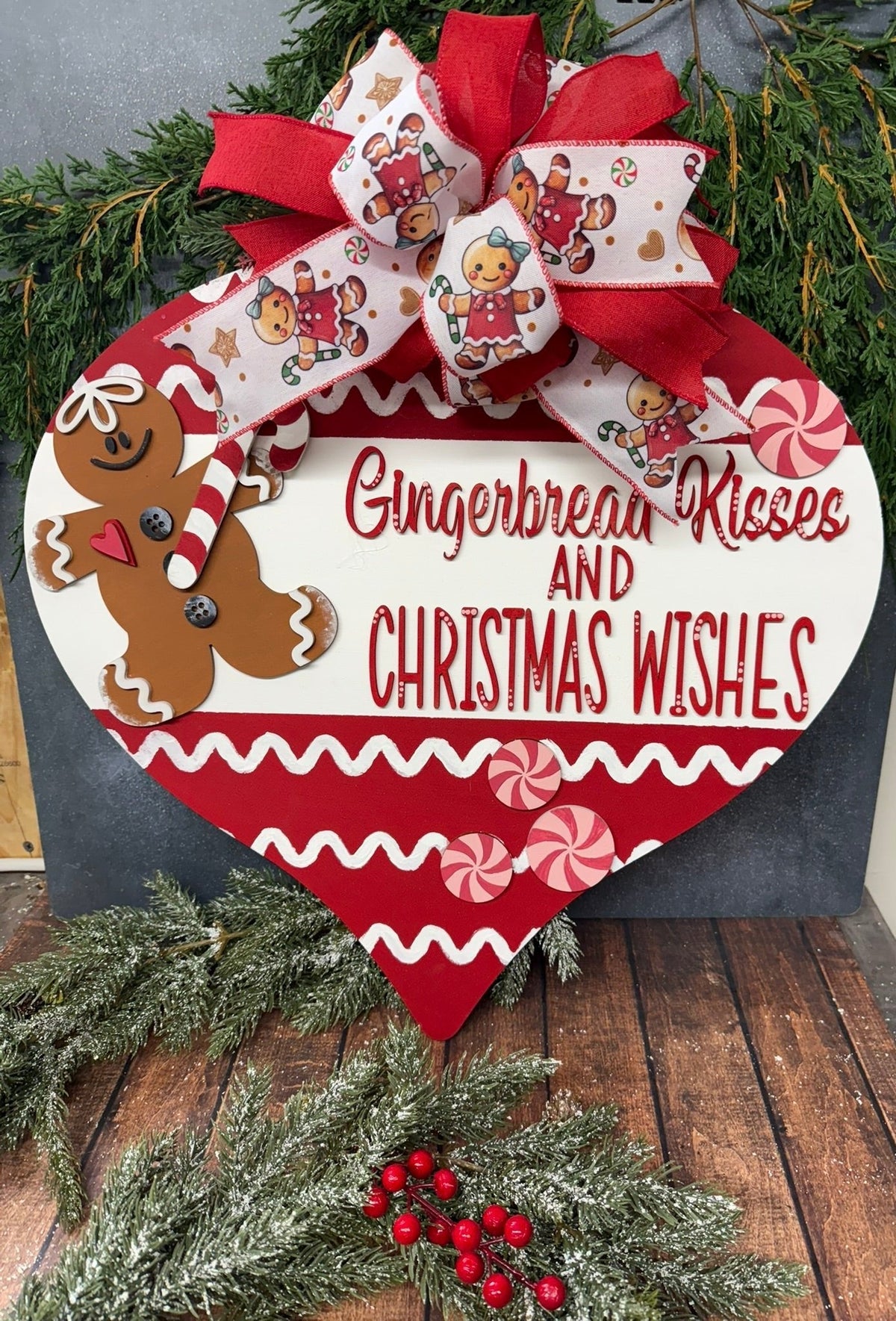 Gingerbread Kisses & Christmas Wishes - Nifty Decor & More