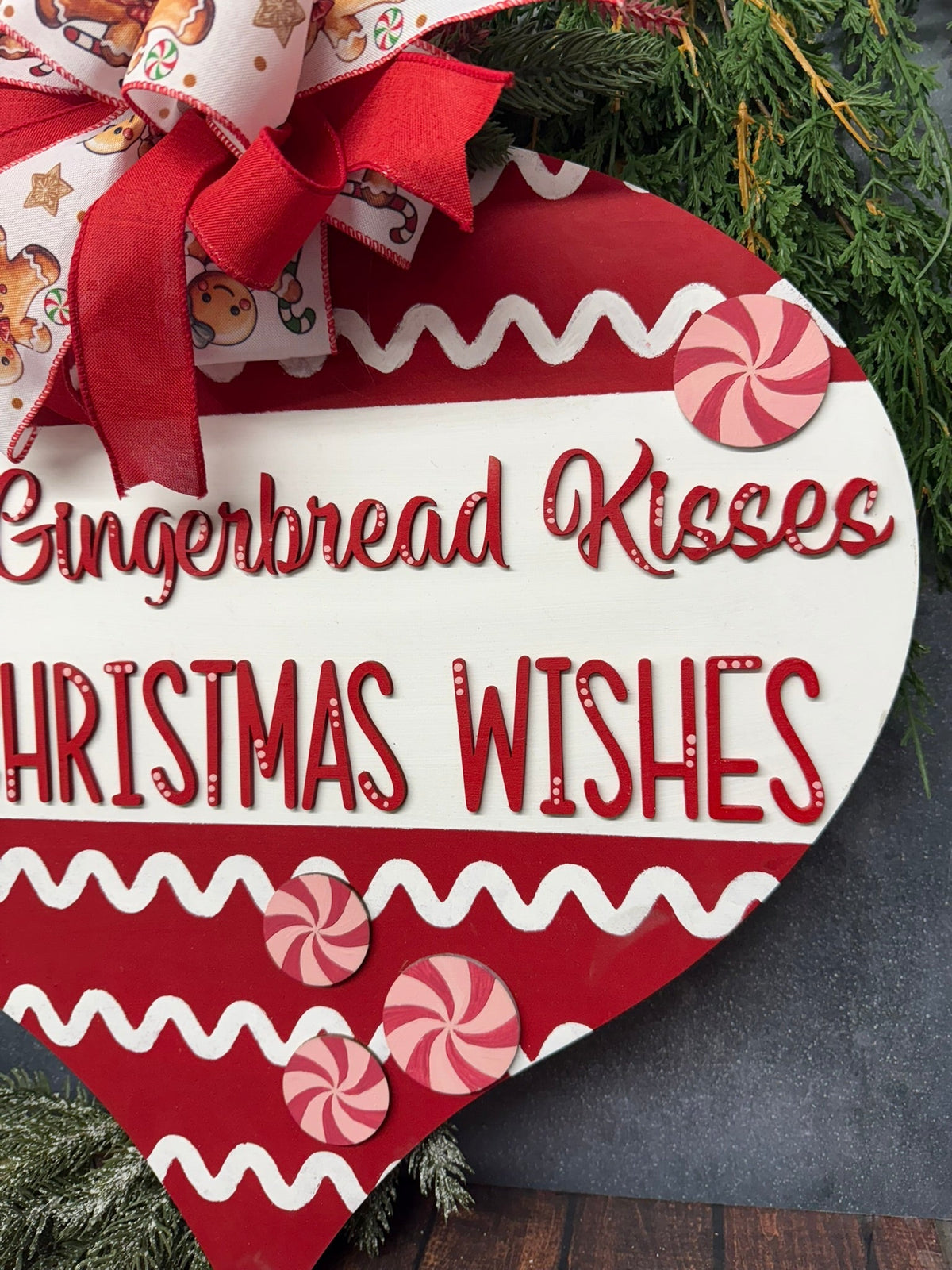 Gingerbread Kisses & Christmas Wishes - Nifty Decor & More