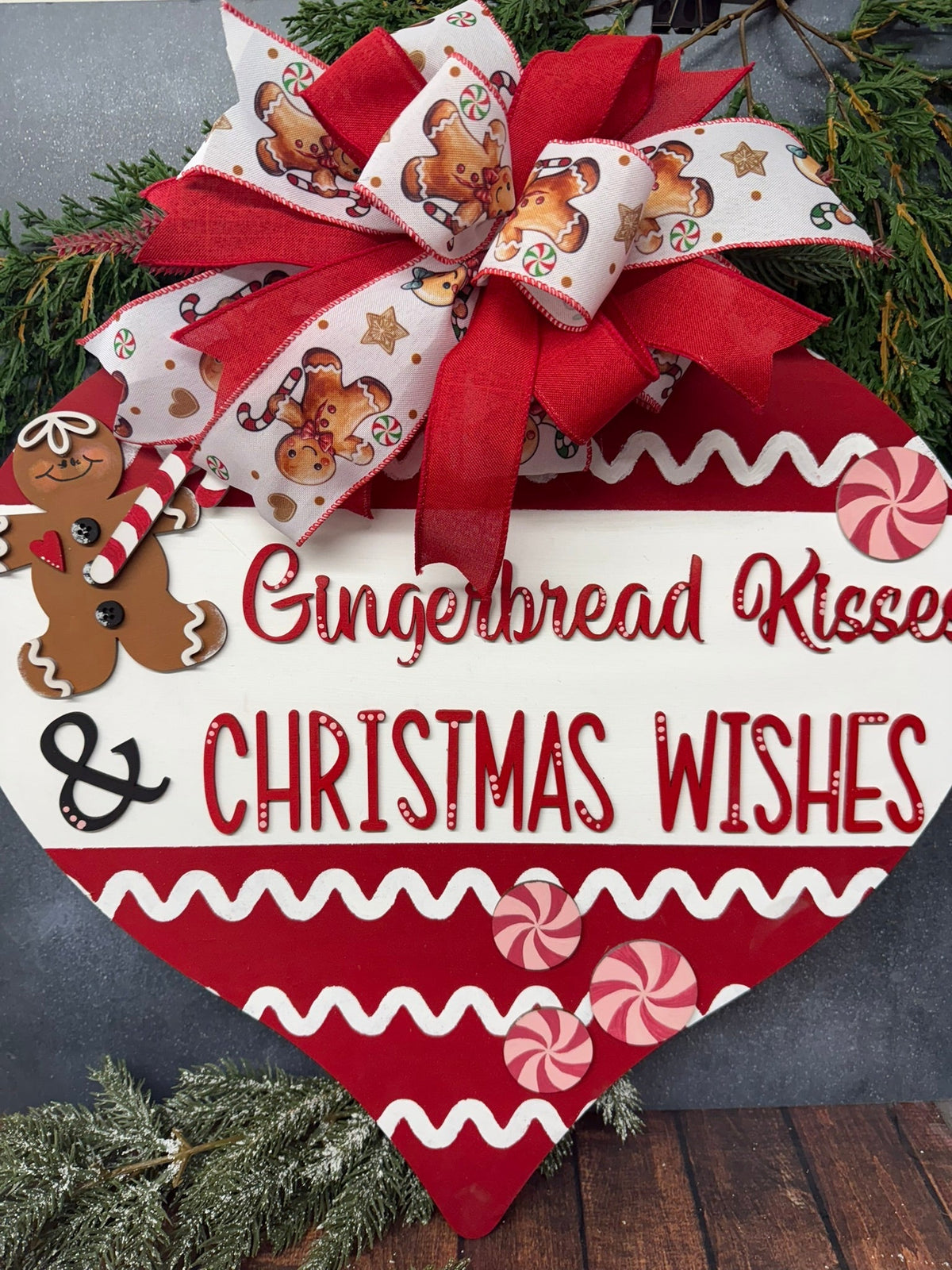 Gingerbread Kisses & Christmas Wishes - Nifty Decor & More