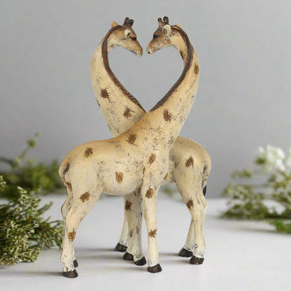 Giraffe Couple Figurine | Romantic Animal Home Decor Gift Figurines & Statues