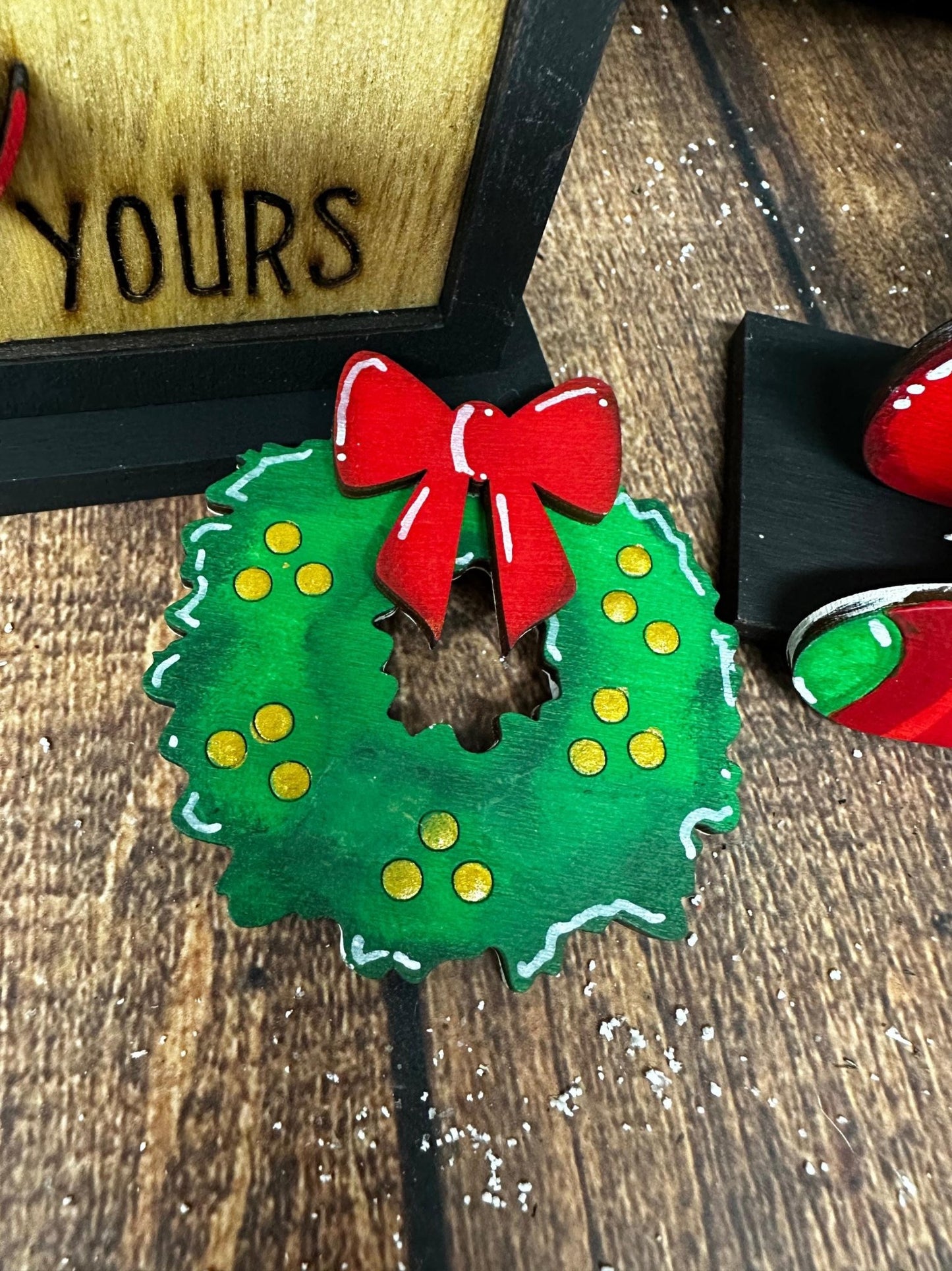 Gnome Christmas Countdown - Nifty Decor & More