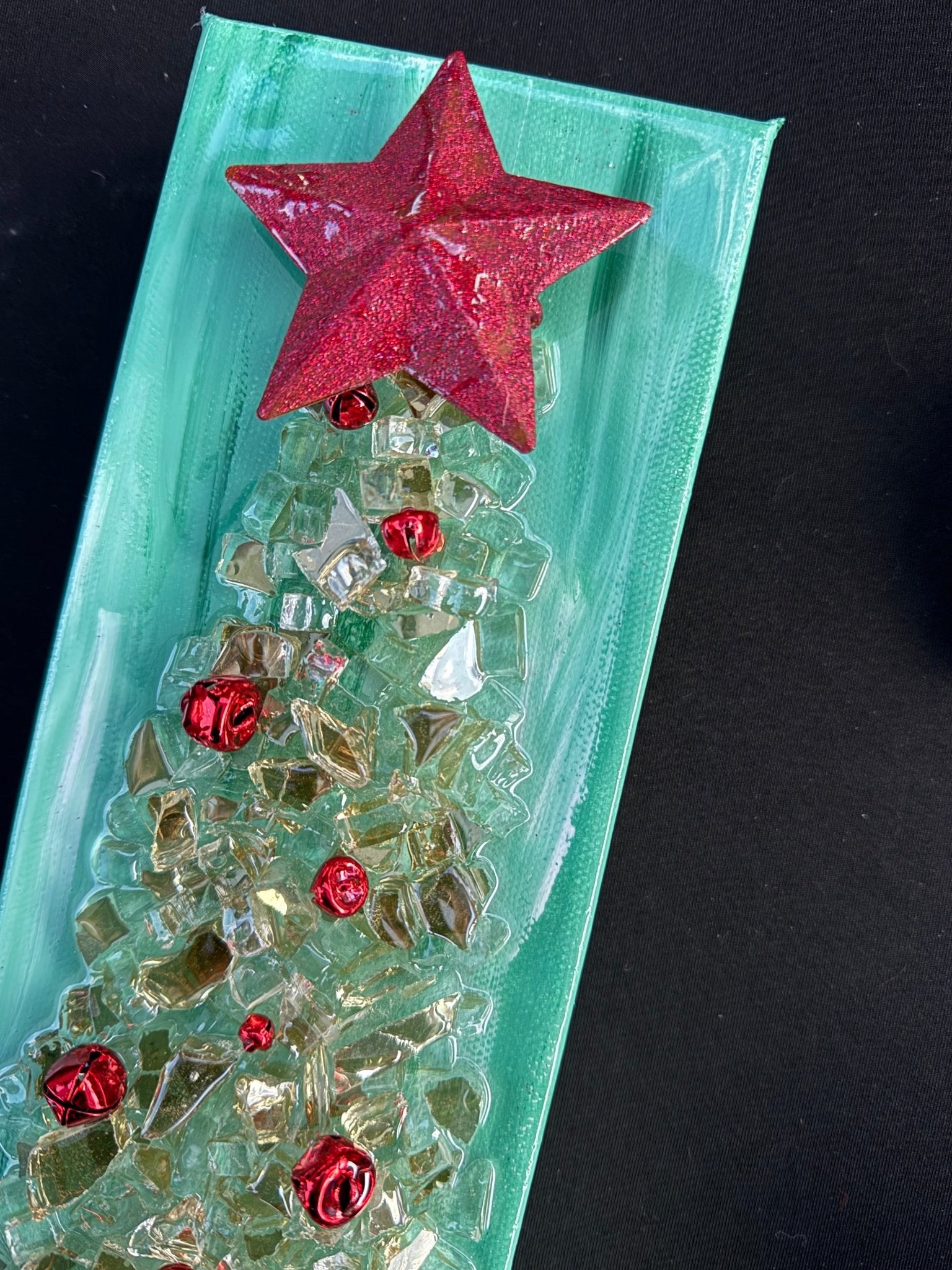 Green Christmas Tree Resin Frame - Nifty Decor & More