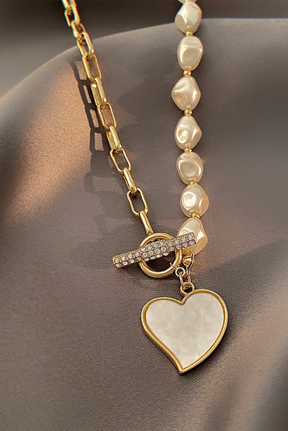 Heart Pendant Rhinestone Pearl Chain Necklace, Sparkling Elegant Jewelry for Date Nights, Perfect Romantic Gift - Nifty Decor & More