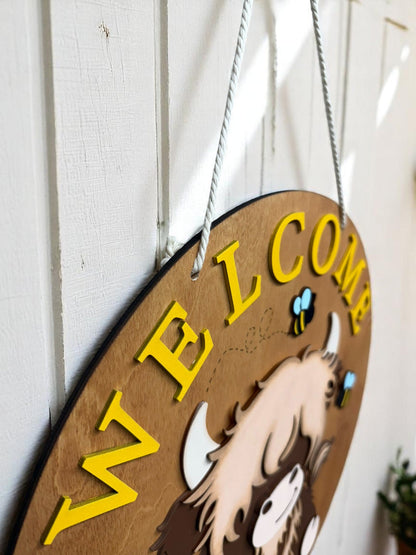 Highland cow welcome sign, charming springtime design with bumblebees, rustic farmhouse decor, ideal spring housewarming gift