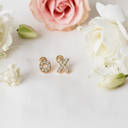 Hugs & Kisses Stud Love Wedding - Nifty Decor & More