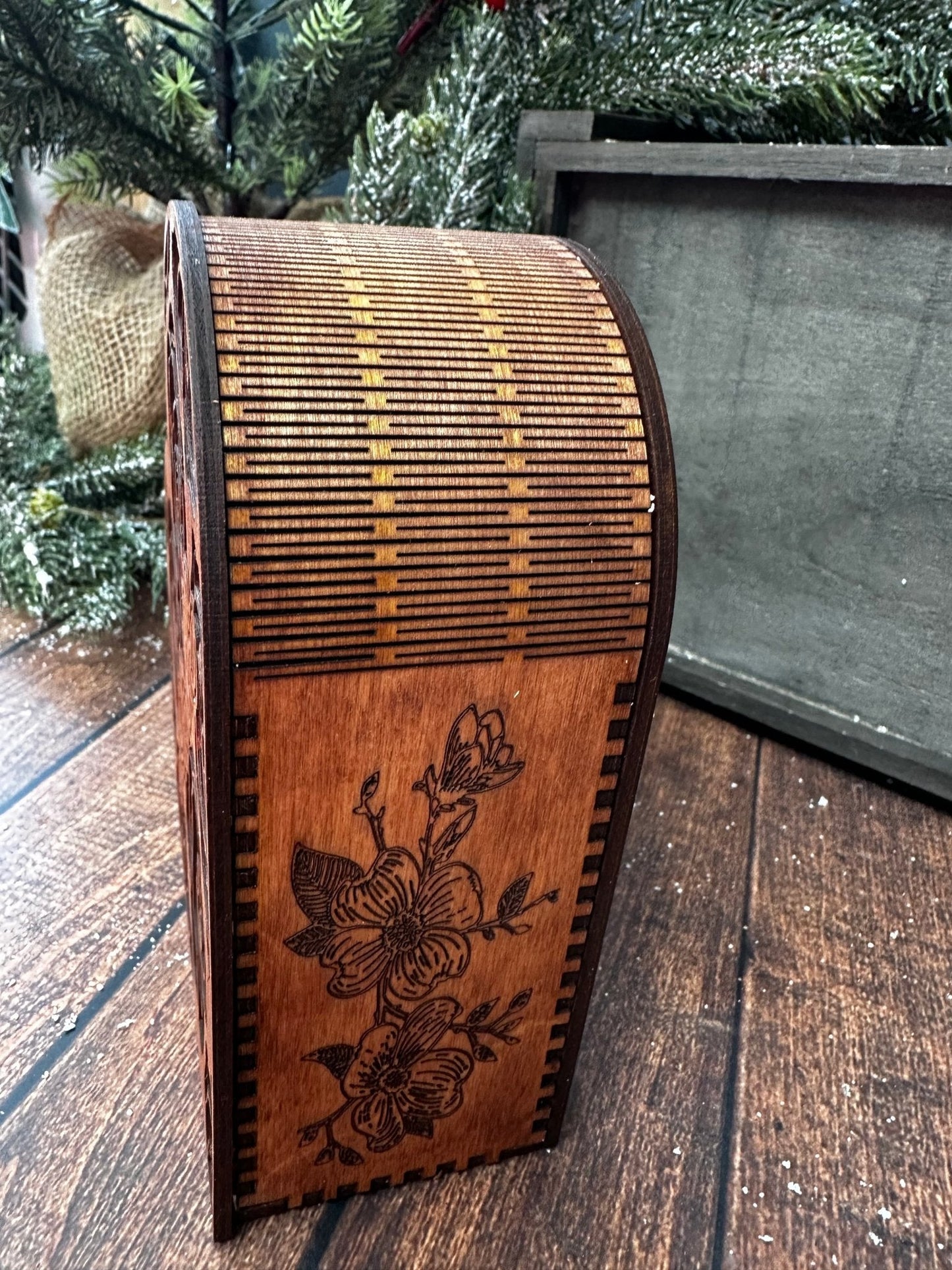 I Love You - Heart shaped box | Valentine wood box - Nifty Decor & More