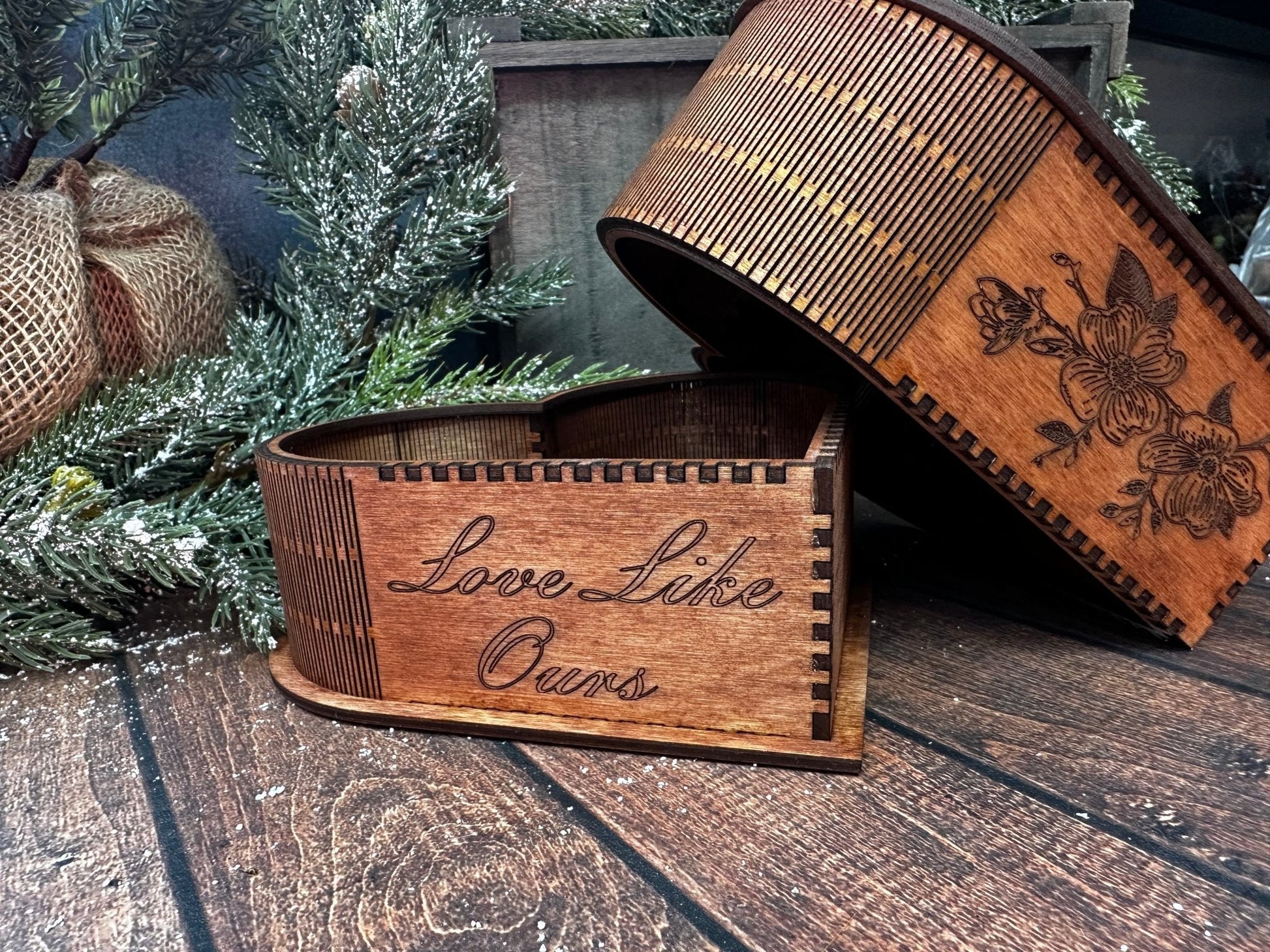 I Love You - Heart shaped box | Valentine wood box - Nifty Decor & More