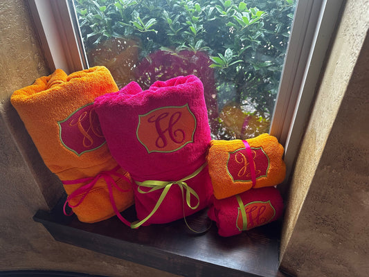 Embroidered Orange and Pink Bath Towel Set