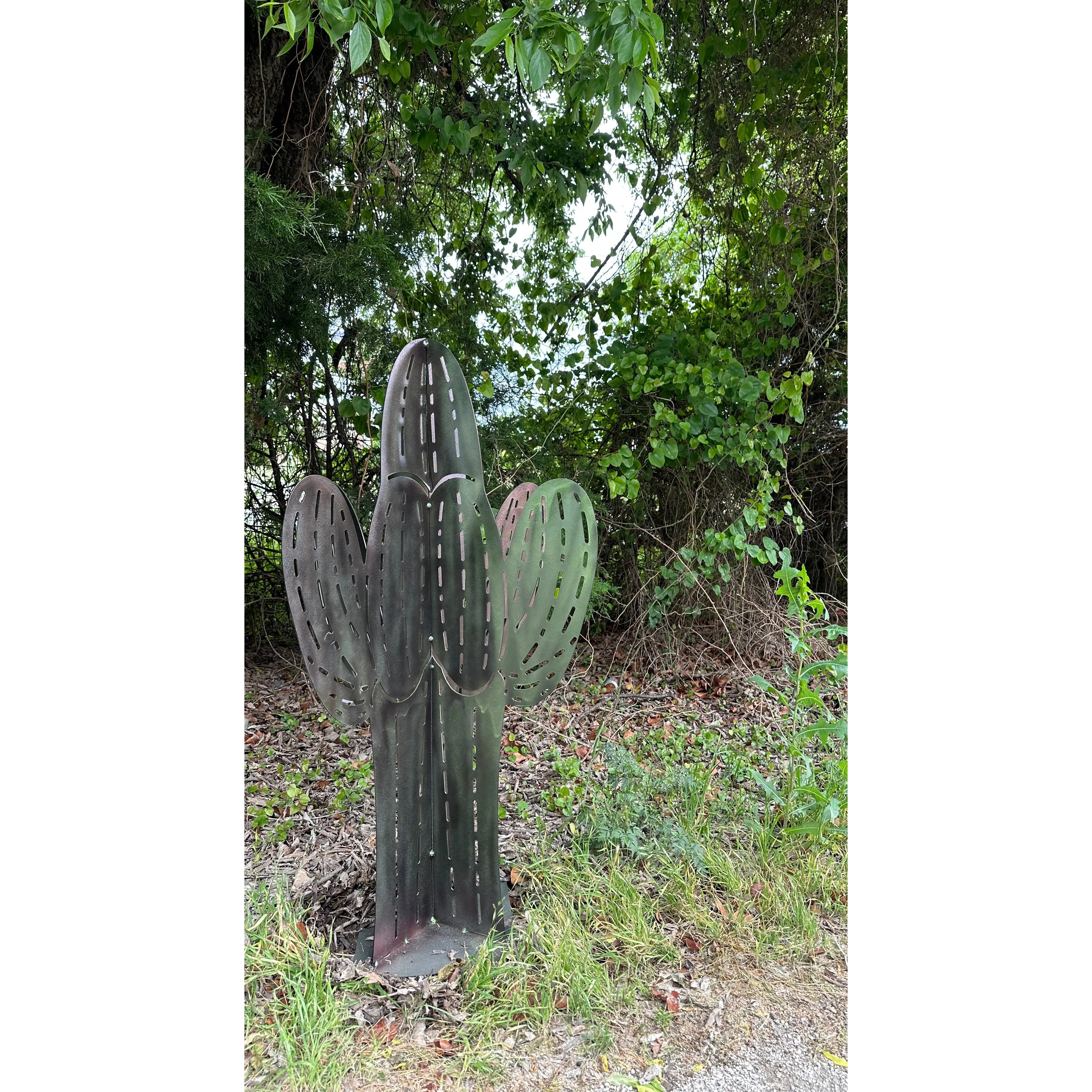 Cactus Metal Outdoor Decor Yard Art   