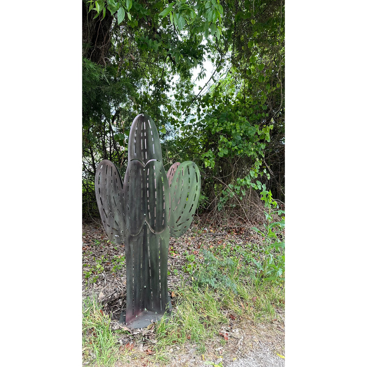 Cactus Metal Outdoor Decor Yard Art   