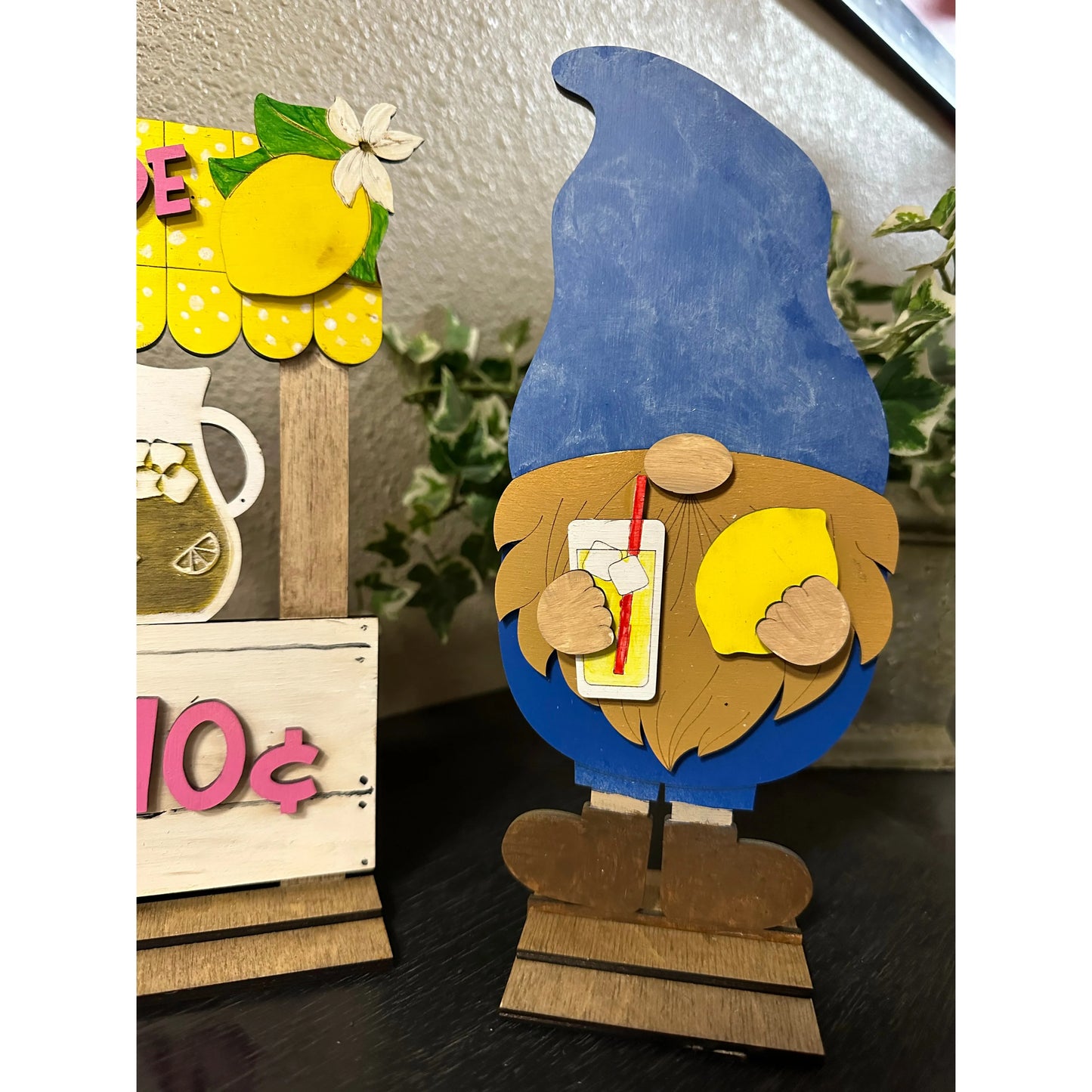 Lemonade Stand Gnomes Table decor   