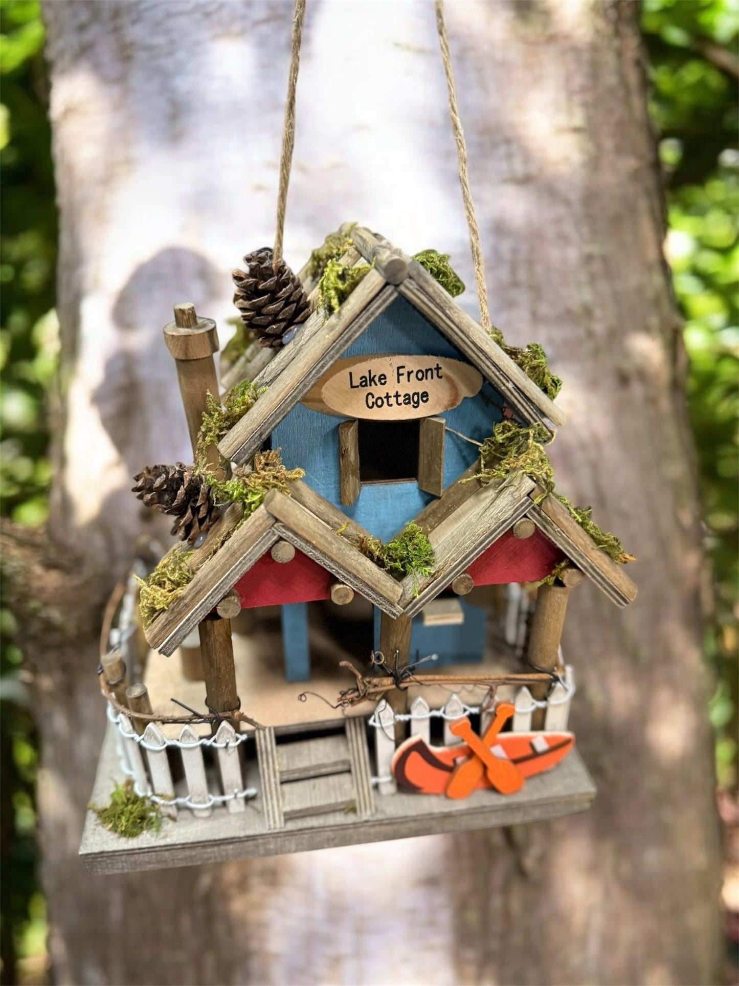 Lake Front Cottage Birdhouse - Nifty Decor & More