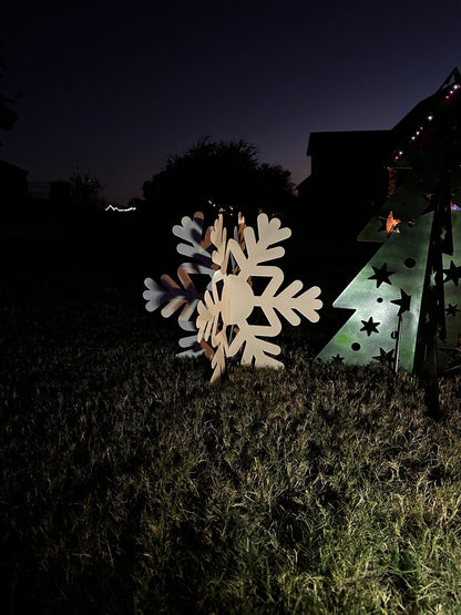 Metal Snowflakes Outdoor Decor - Nifty Decor & More