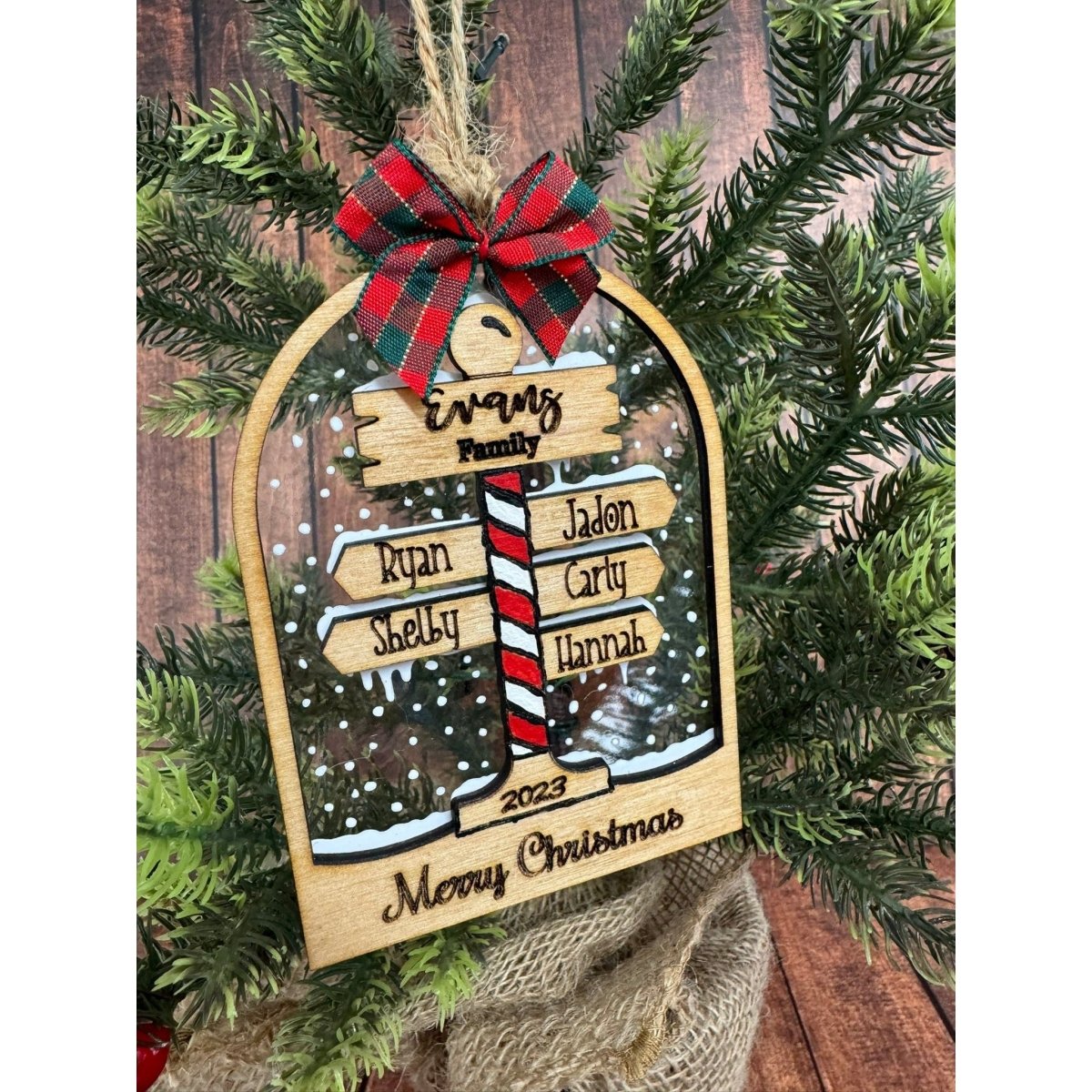 North Pole Family Ornaments - Nifty Decor & More