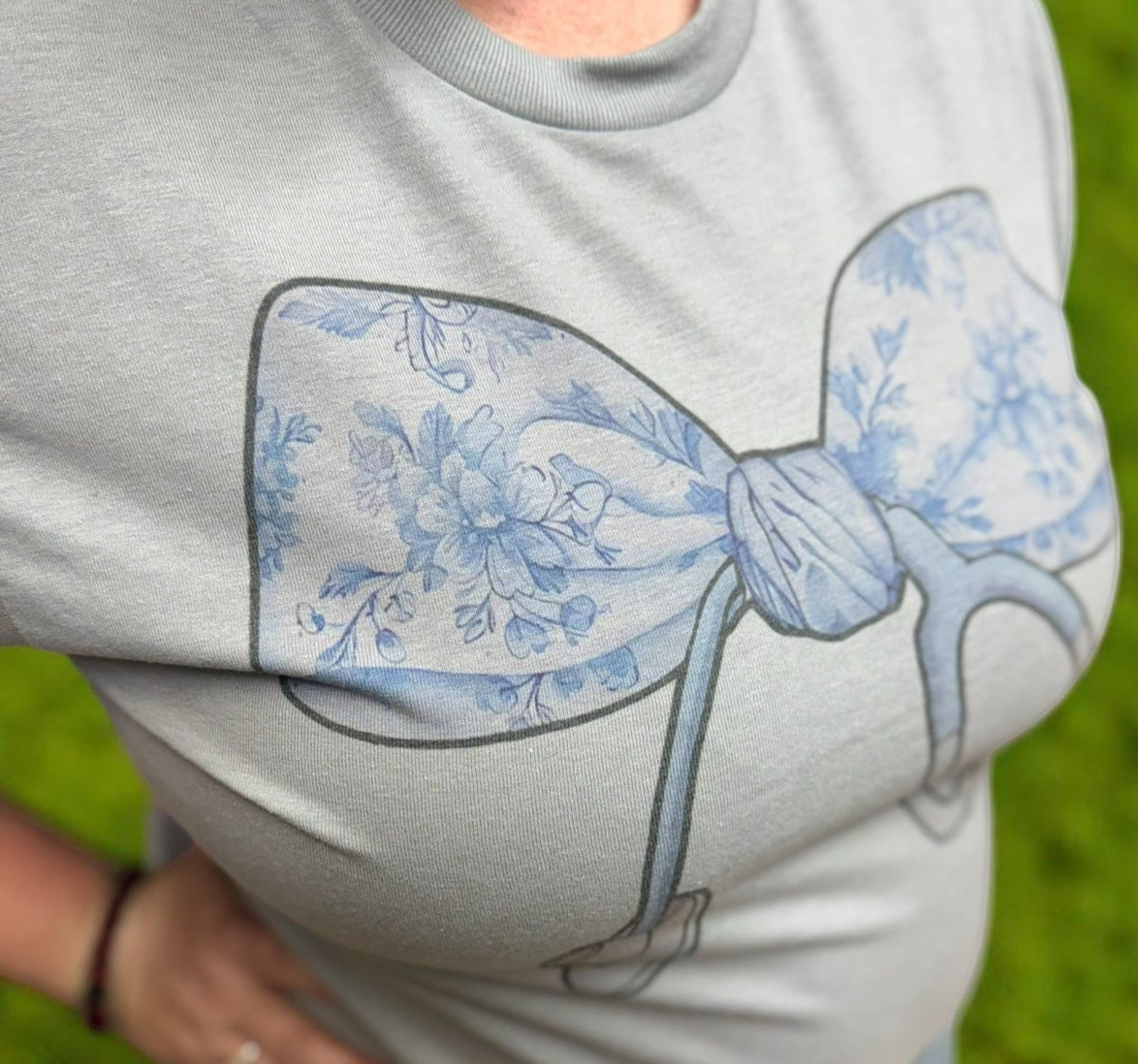 Nurse Coquette Bow T-shirt, Chic Chinoiserie Design, Casual Wear for Healthcare Heroes, Perfect Nurse Gift - Nifty Decor & More