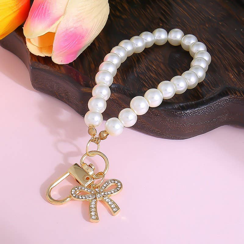 Pearl Bow Heart Seashell Keychain, Chic Bag Charm for Everyday Style, Adorable Gift for Her, Summer Beach Vibes Essential - Nifty Decor & More