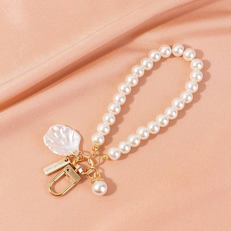 Pearl Bow Heart Seashell Keychain, Chic Bag Charm for Everyday Style, Adorable Gift for Her, Summer Beach Vibes Essential - Nifty Decor & More