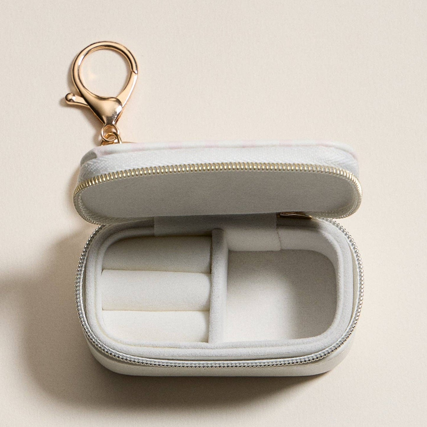 Pink Bow Mini Jewelry Travel Case with Keychain - Nifty Decor & More
