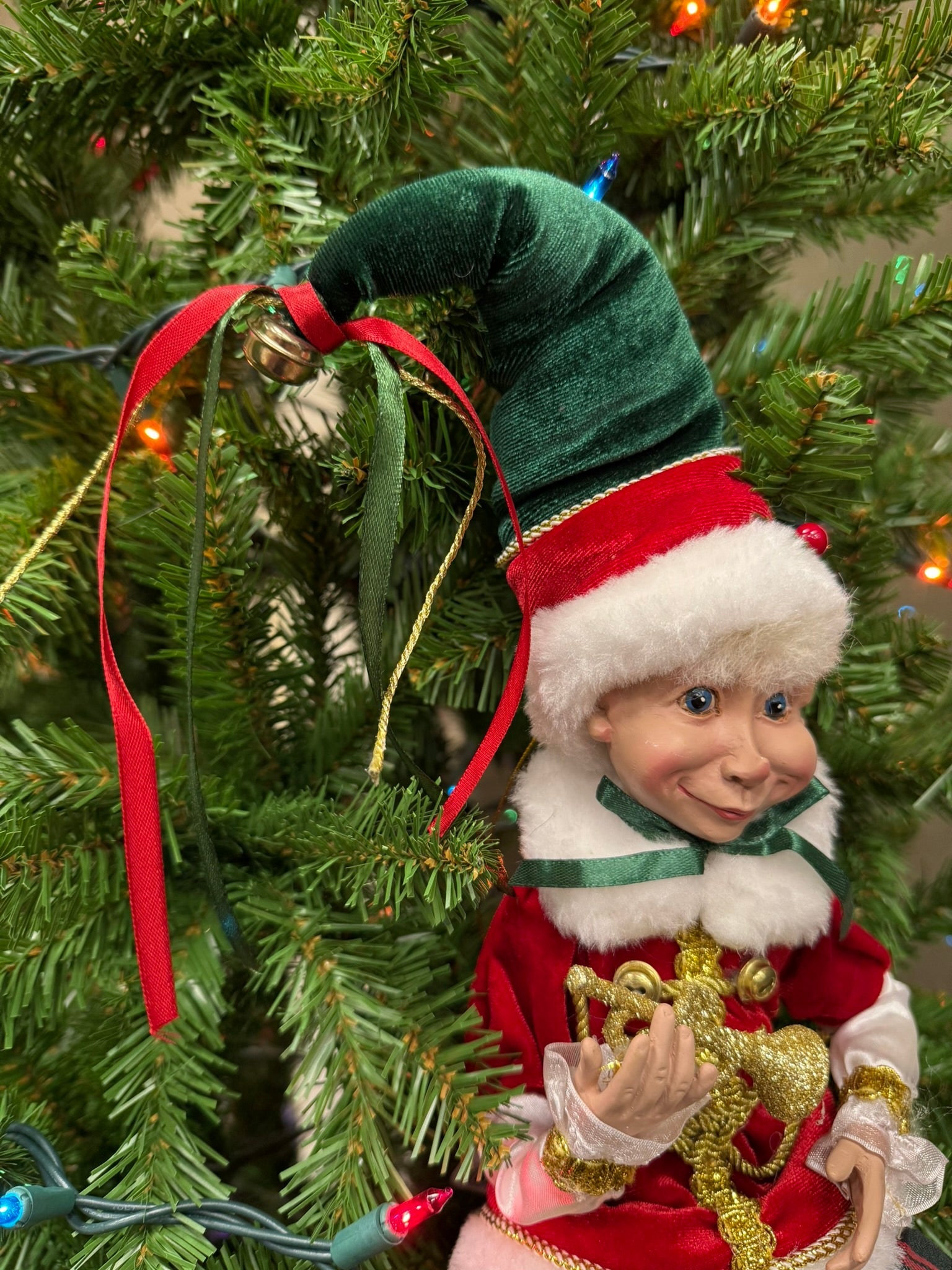 RAZ - 16" Christmas Music Elf, Posable Holiday Decor, Festive Elf with Plaid, Whimsical Christmas Decoration