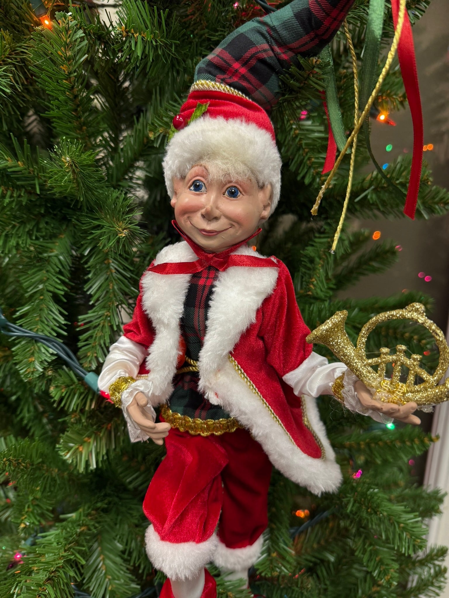 RAZ - 16" Christmas Music Elf, Posable Holiday Decor, Festive Elf with Plaid, Whimsical Christmas Decoration