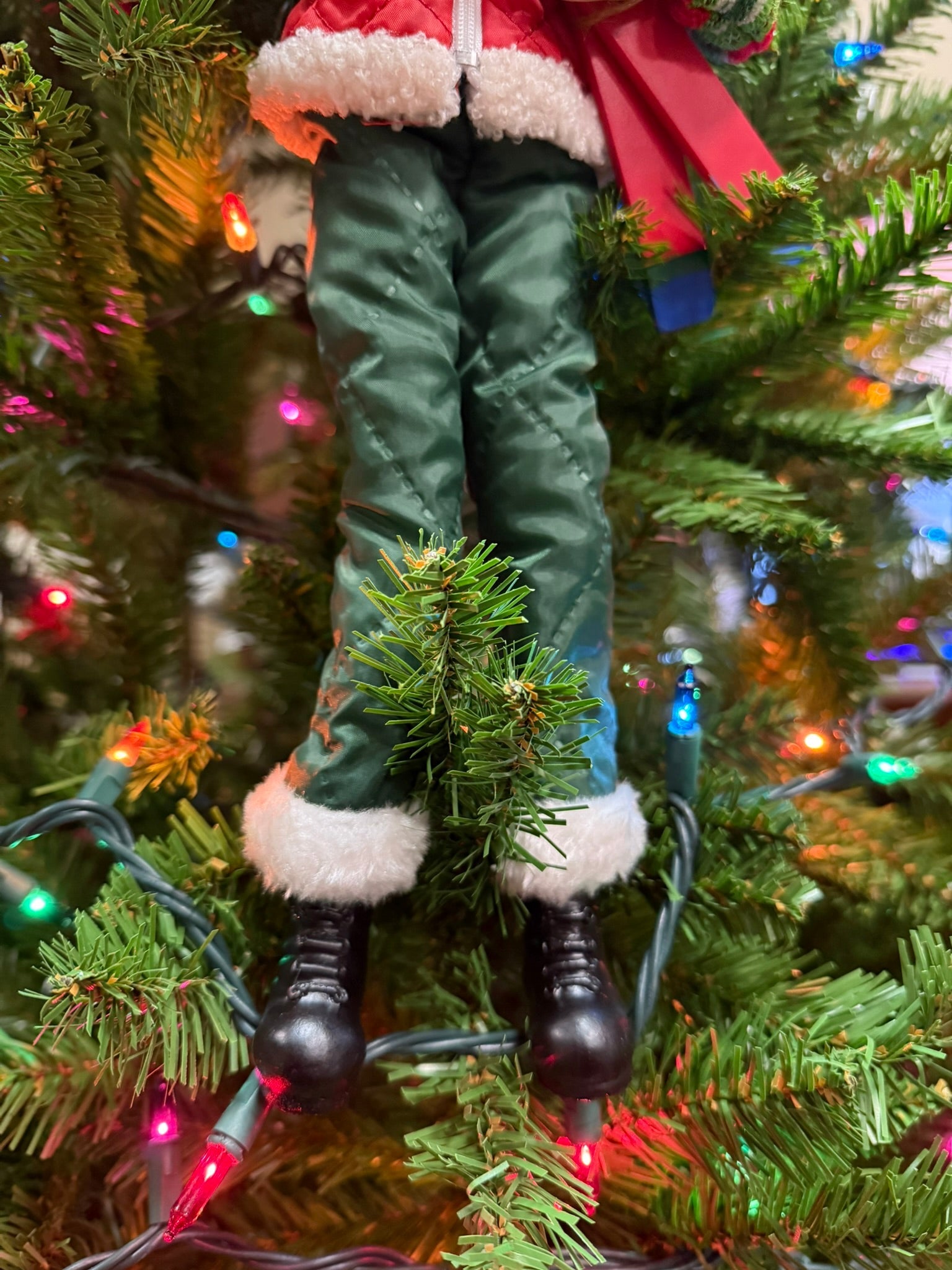 RAZ 16" Skiing Elf - Posable Christmas Decor, Holiday Figurine, Cute Winter Decoration, Festive Elf Decor - Nifty Decor & More