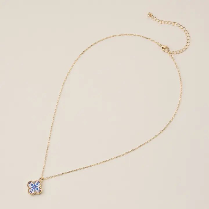 Shell Charm Pendant Necklace with Gold Chain - Nifty Decor & More