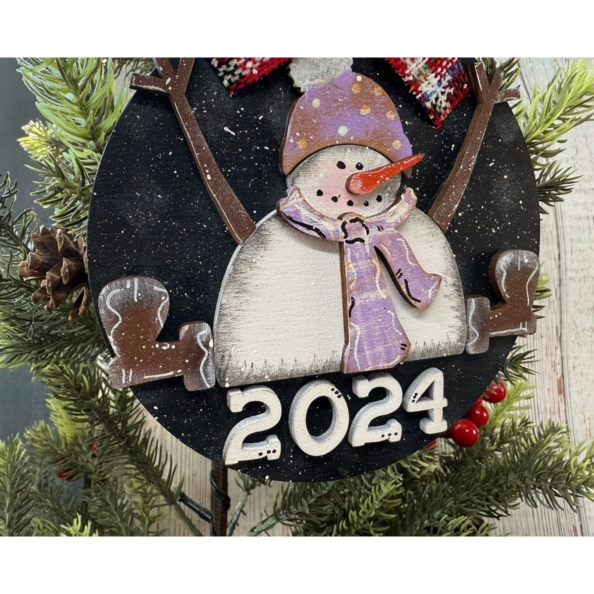 Sitting Snowman Ornament - Nifty Decor & More