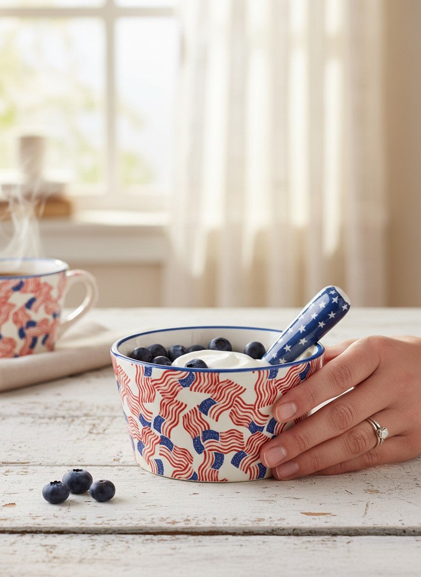 Stars & Stripes Ceramic 14 oz. Bowl & Spreader - Nifty Decor & More