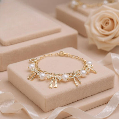 Stone Paved Bow Heart Pearl Charm Bracelet, Elegant Station Chain Jewelry for Everyday Wear, Perfect Gift for Her