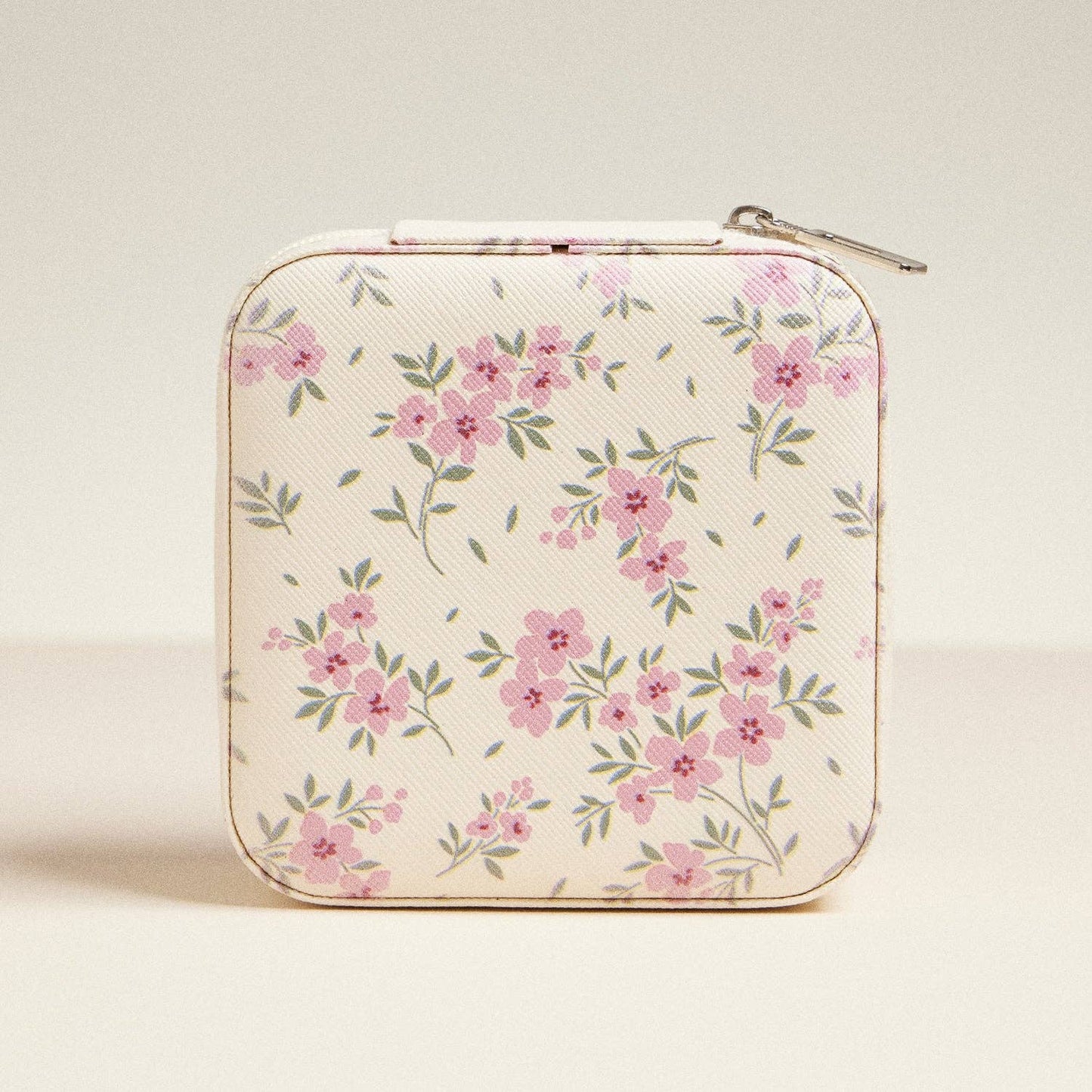 Stylish Boho - Chic Keepsake Travel Jewelry Box - Nifty Decor & More