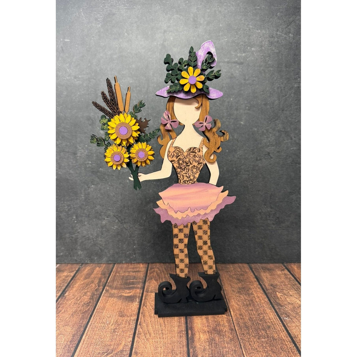 Sunflower Witch - Nifty Decor & More