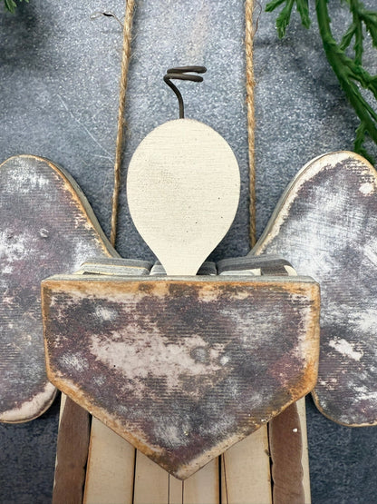 Wainscot Angel Hanger Christmas Wall Décor